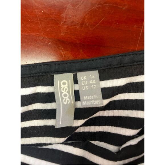 ASOS Black & White Ribbed Cropped Square Neck Long Sleeve Top sz 12 EUC - Picture 6 of 7